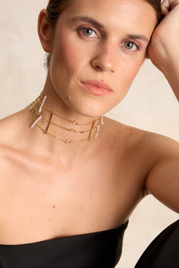 Choker Macarella de Dosprimeras con perlas barrocas y cristales